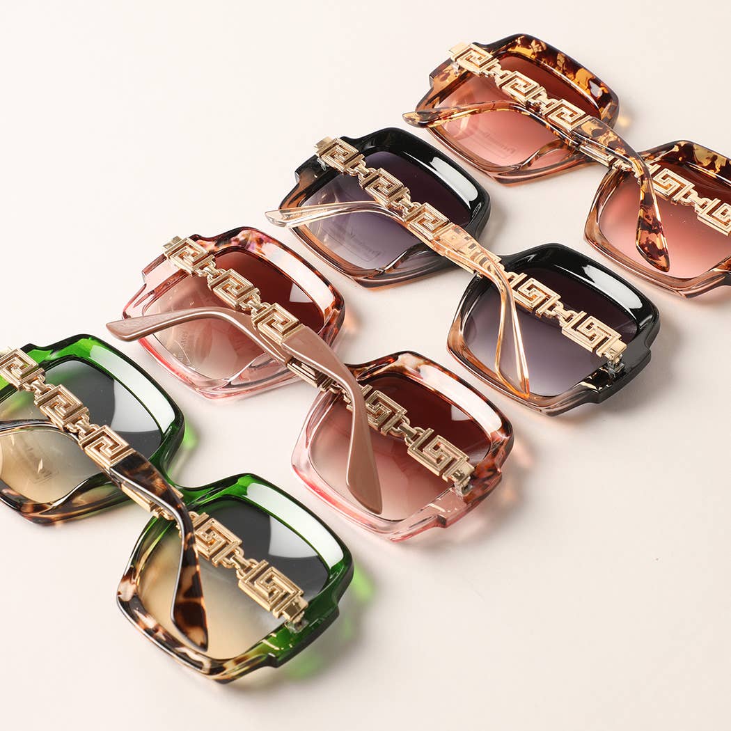 Large Square Shape Mix Color Frame Sunglasses: 12 ASSORTED COLORS / ONE SIZE $95.00 For All 12 Sunglasses