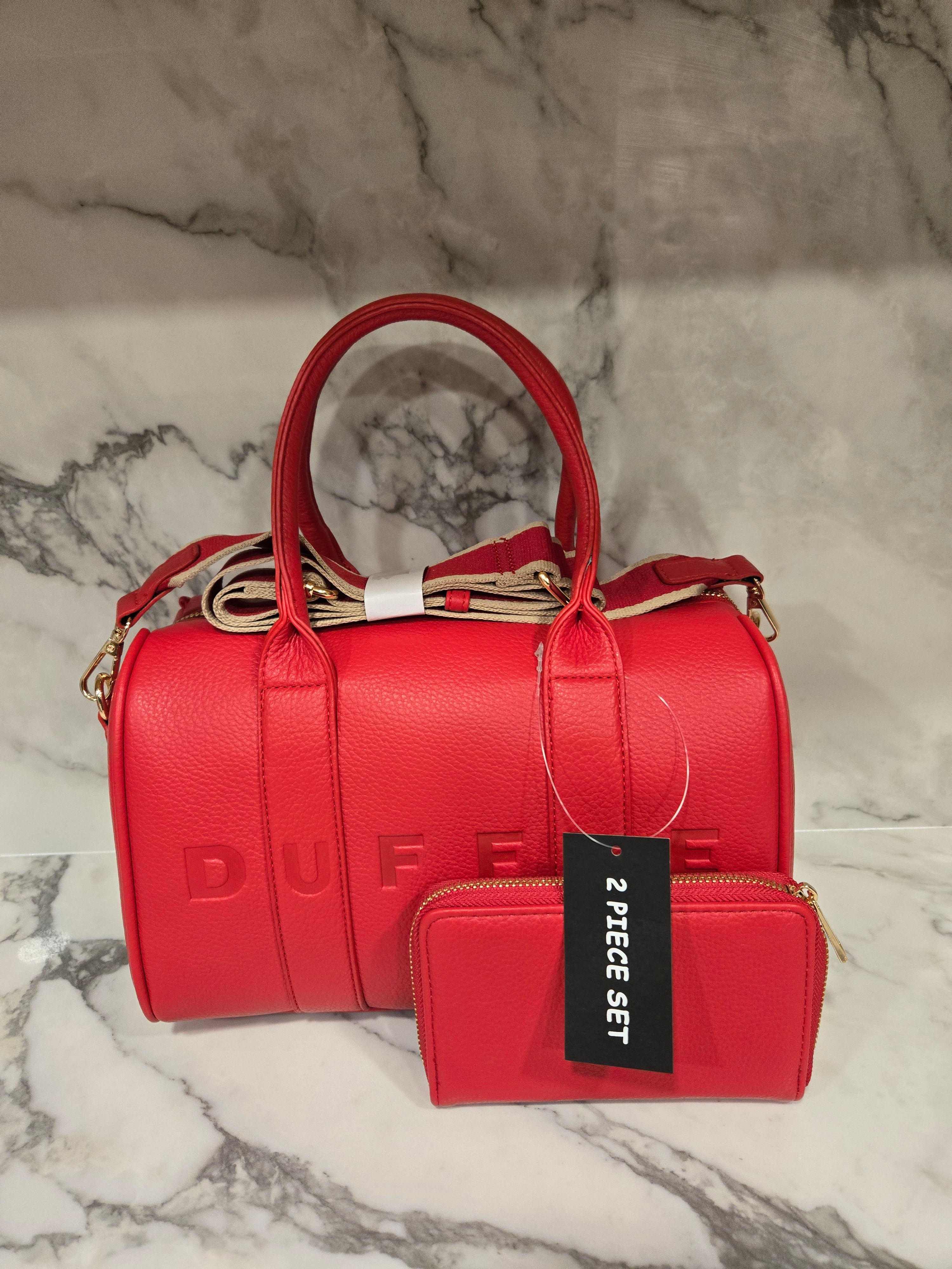 Duffel set come with wallet