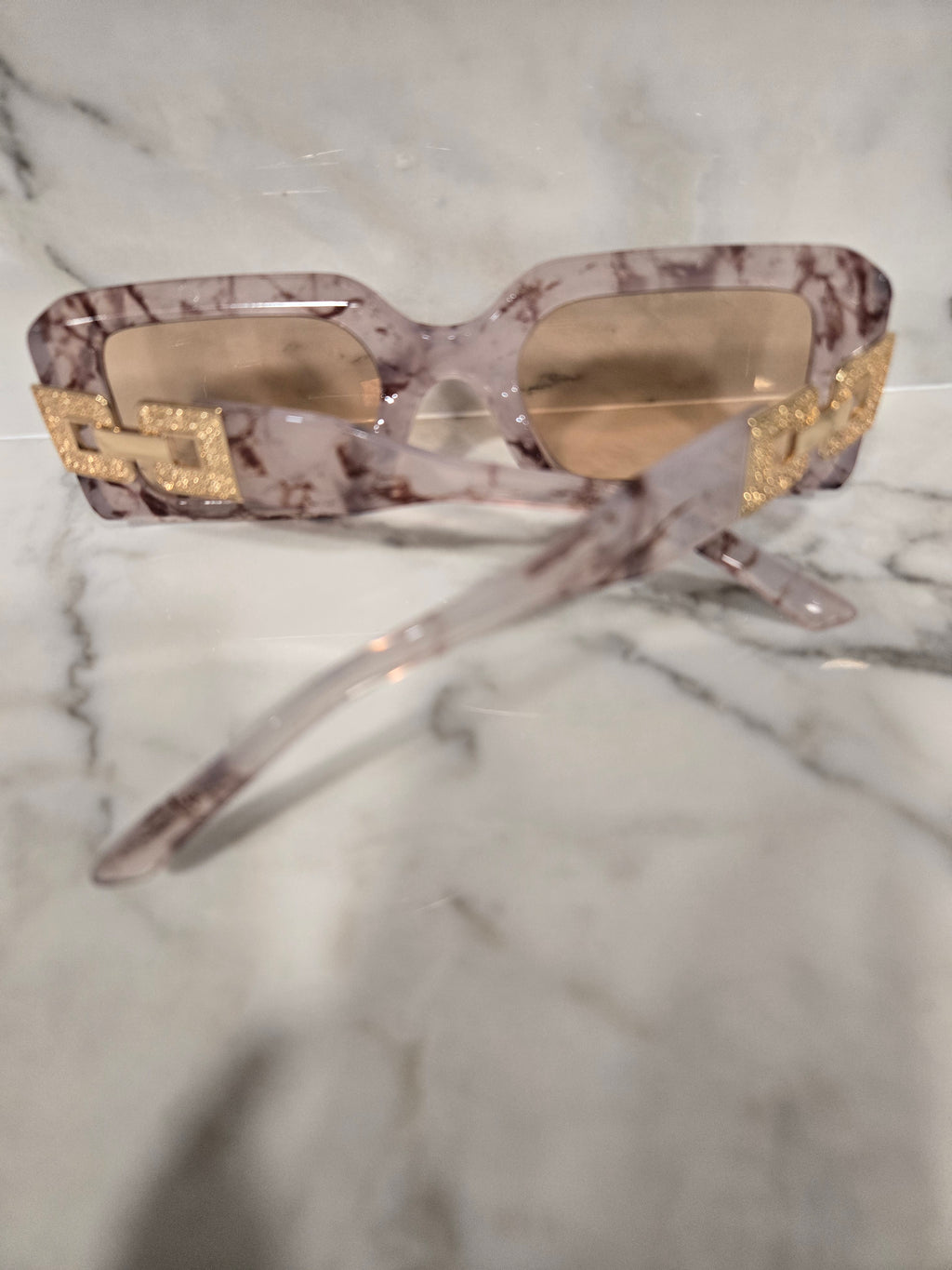 Wide Frame chunky chain Sunglasses